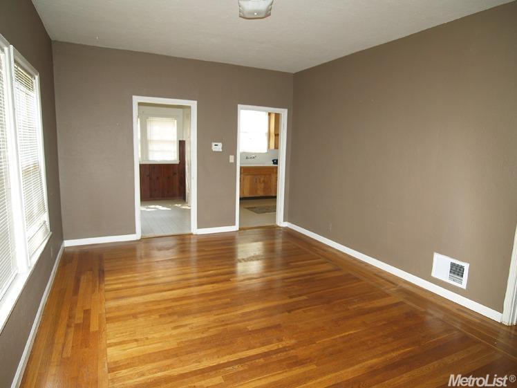 1025 Hackberry Ave, Modesto, CA 95350 photo 8