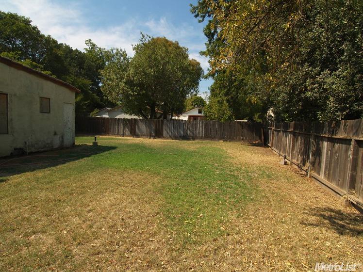 1025 Hackberry Ave, Modesto, CA 95350 photo 23