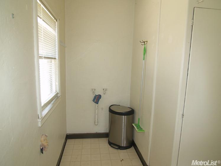 1025 Hackberry Ave, Modesto, CA 95350 photo 22