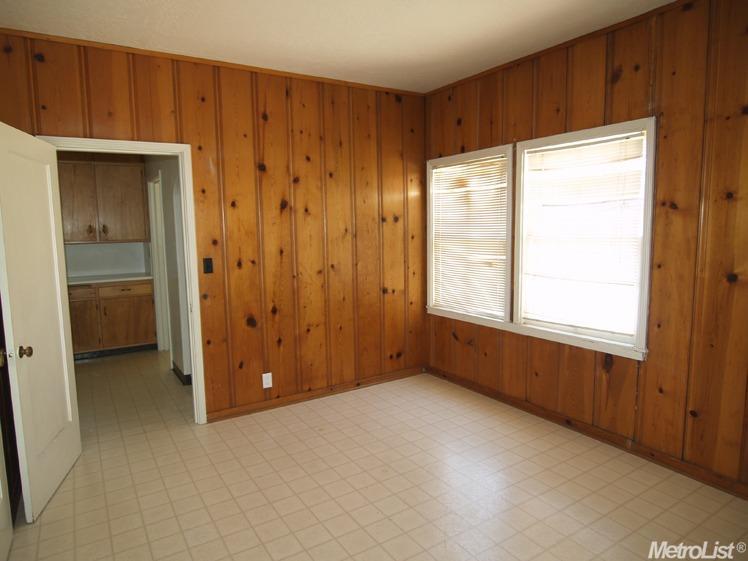 1025 Hackberry Ave, Modesto, CA 95350 photo 16