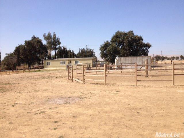 15472 Ash Ave, Patterson, CA 95363 photo 9