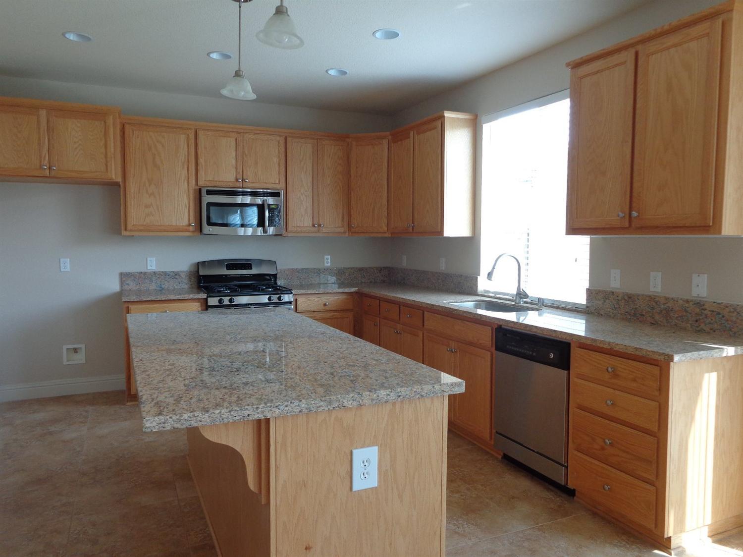 560 Sepp Ct, Ripon, CA 95366 photo 3