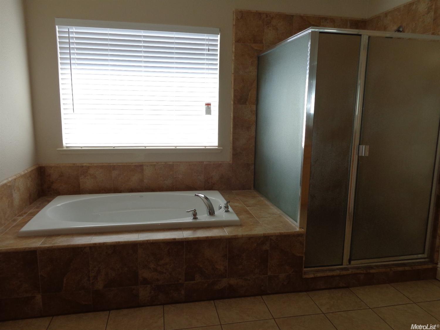 560 Sepp Ct, Ripon, CA 95366 photo 10