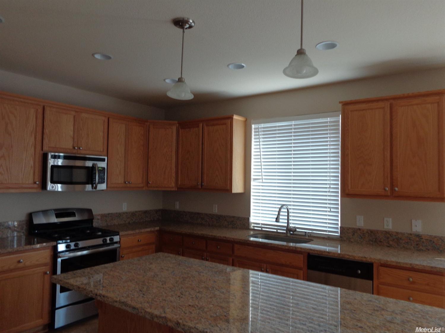 560 Sepp Ct, Ripon, CA 95366 photo 6