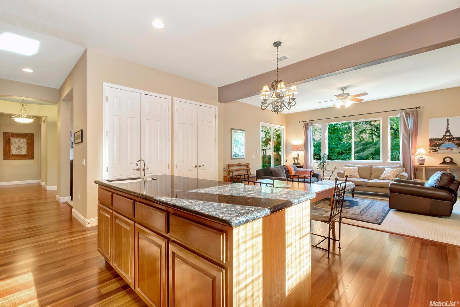 4037 Poppleton Way, Carmichael, CA 95608 photo 8