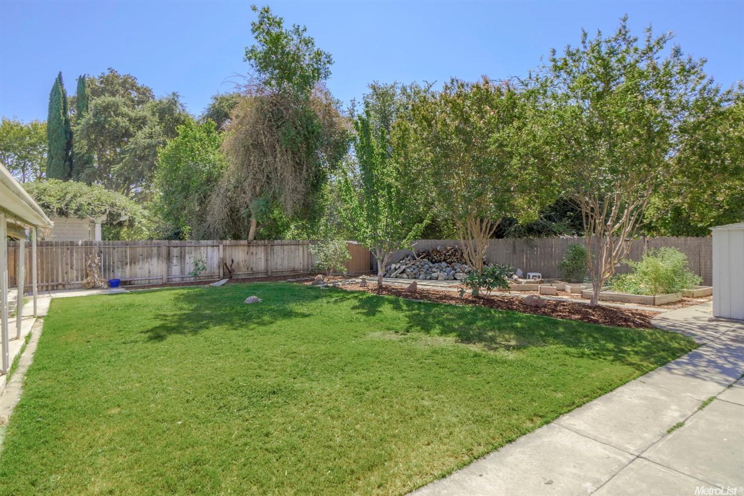 2822 Loyola, Davis, CA 95618 photo 12