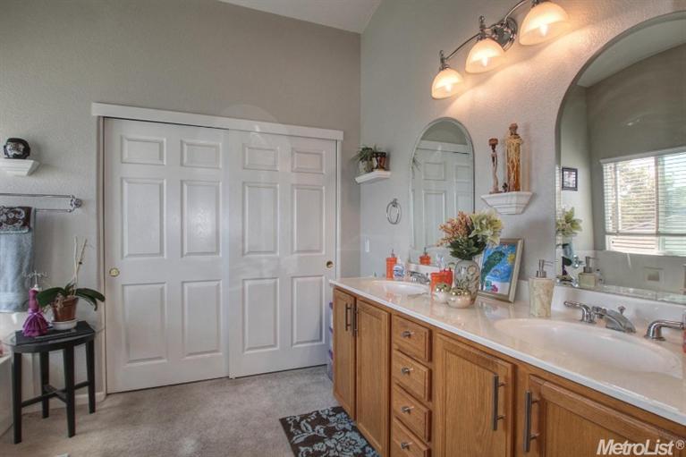 11013 Essey Cir, Mather, CA 95655 photo 14