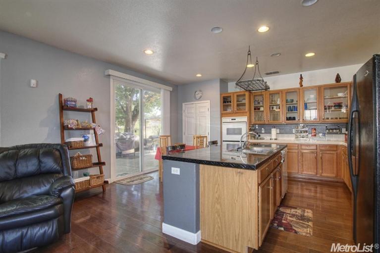 11013 Essey Cir, Mather, CA 95655 photo 9