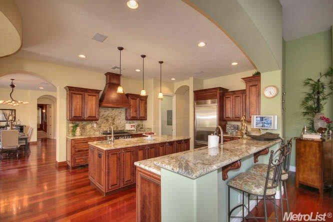 6883 Grant Ave, Carmichael, CA 95608 photo 6