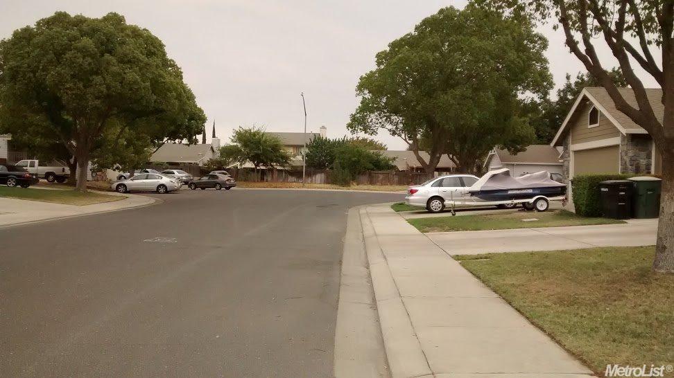 1612 Waterloo Ct, Modesto, CA 95358 photo 2