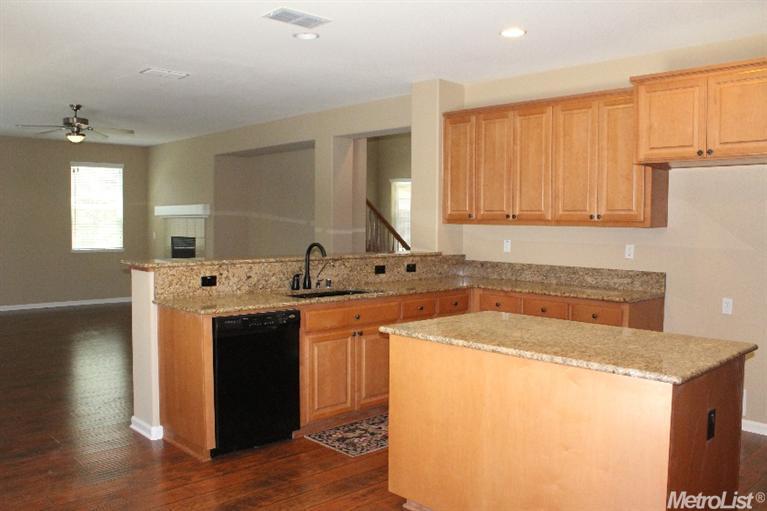 20768 Fairway Dr, Patterson, CA 95363 photo 2