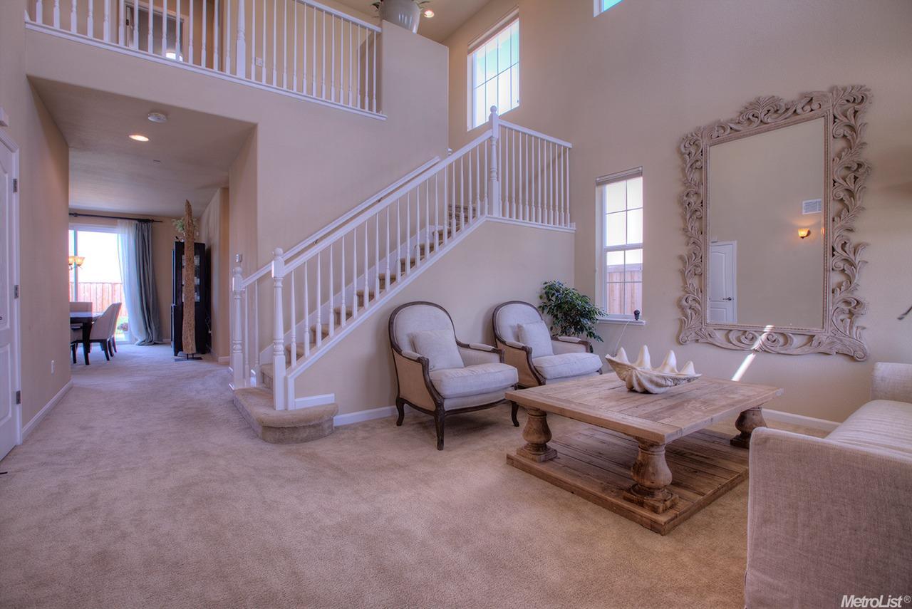 251 Lavender Ln, Patterson, CA 95363 photo 3