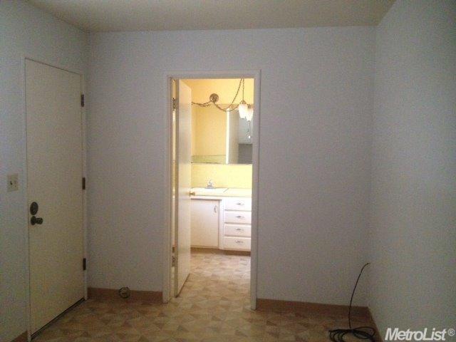 1656 Ohio Ave, Modesto, CA 95358 photo 8