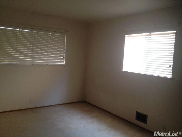 1656 Ohio Ave, Modesto, CA 95358 photo 10