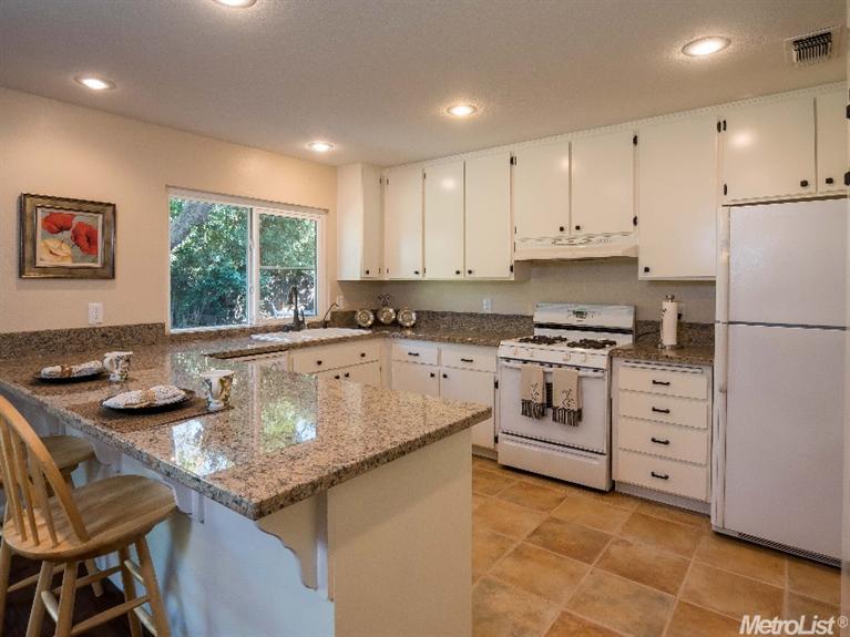 604 El Toro Way, Davis, CA 95618 photo 9