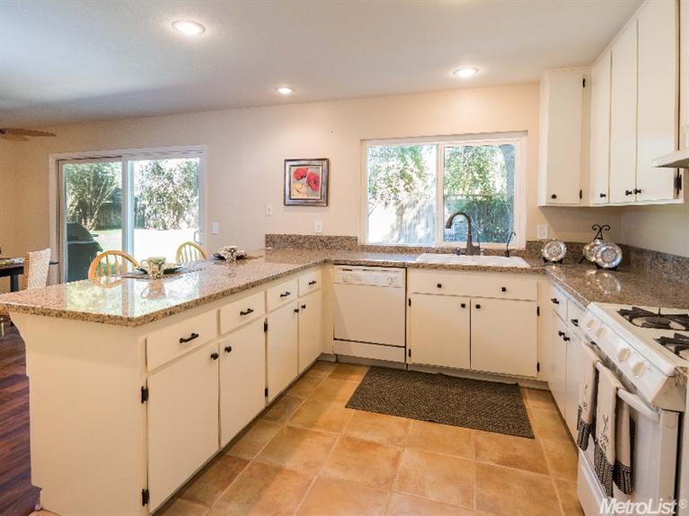 604 El Toro Way, Davis, CA 95618 photo 10