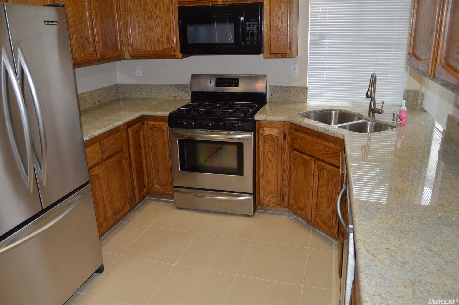 8206 Bellsbrae Dr, Antelope, CA 95843 photo 6