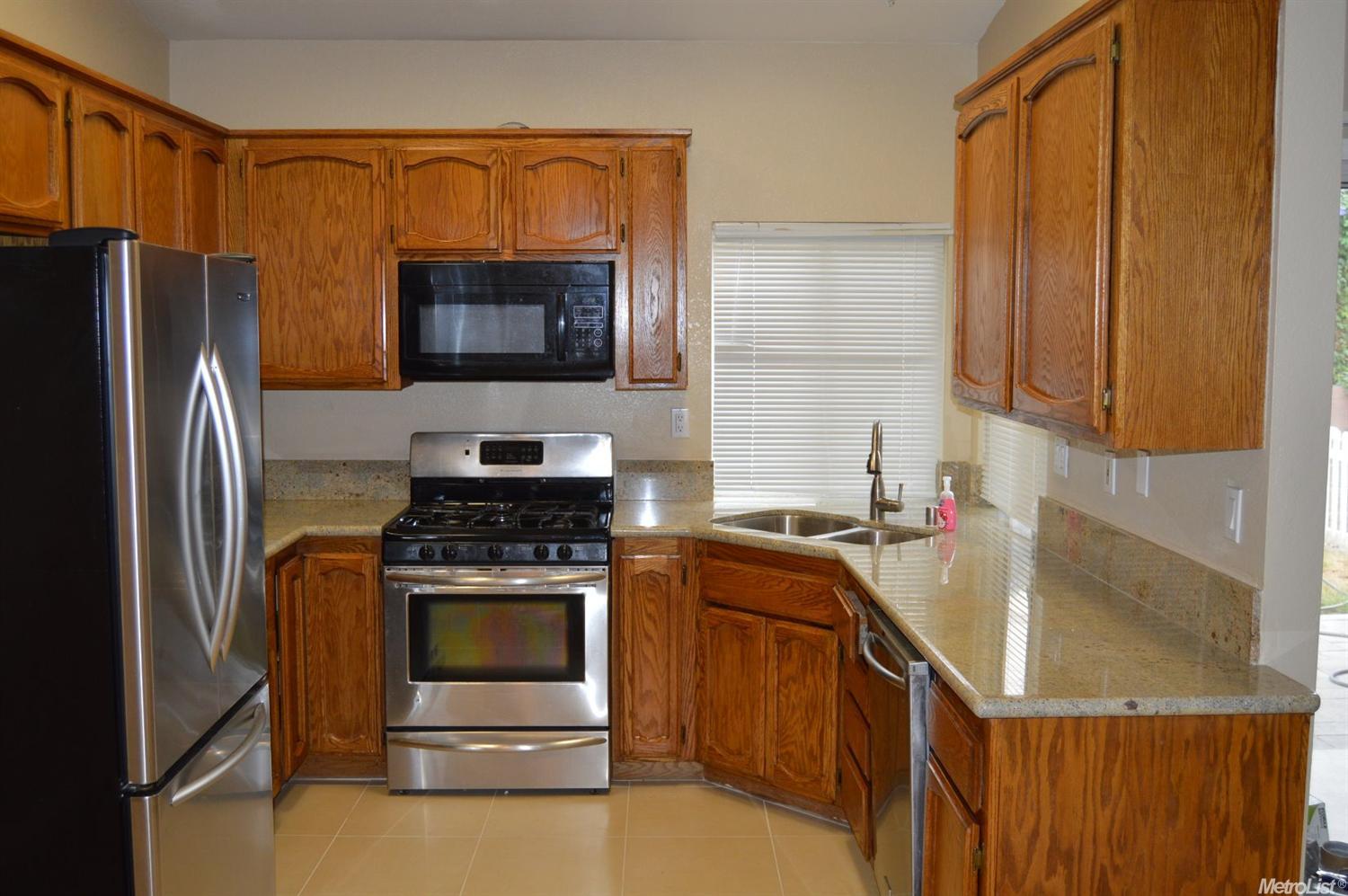 8206 Bellsbrae Dr, Antelope, CA 95843 photo 5