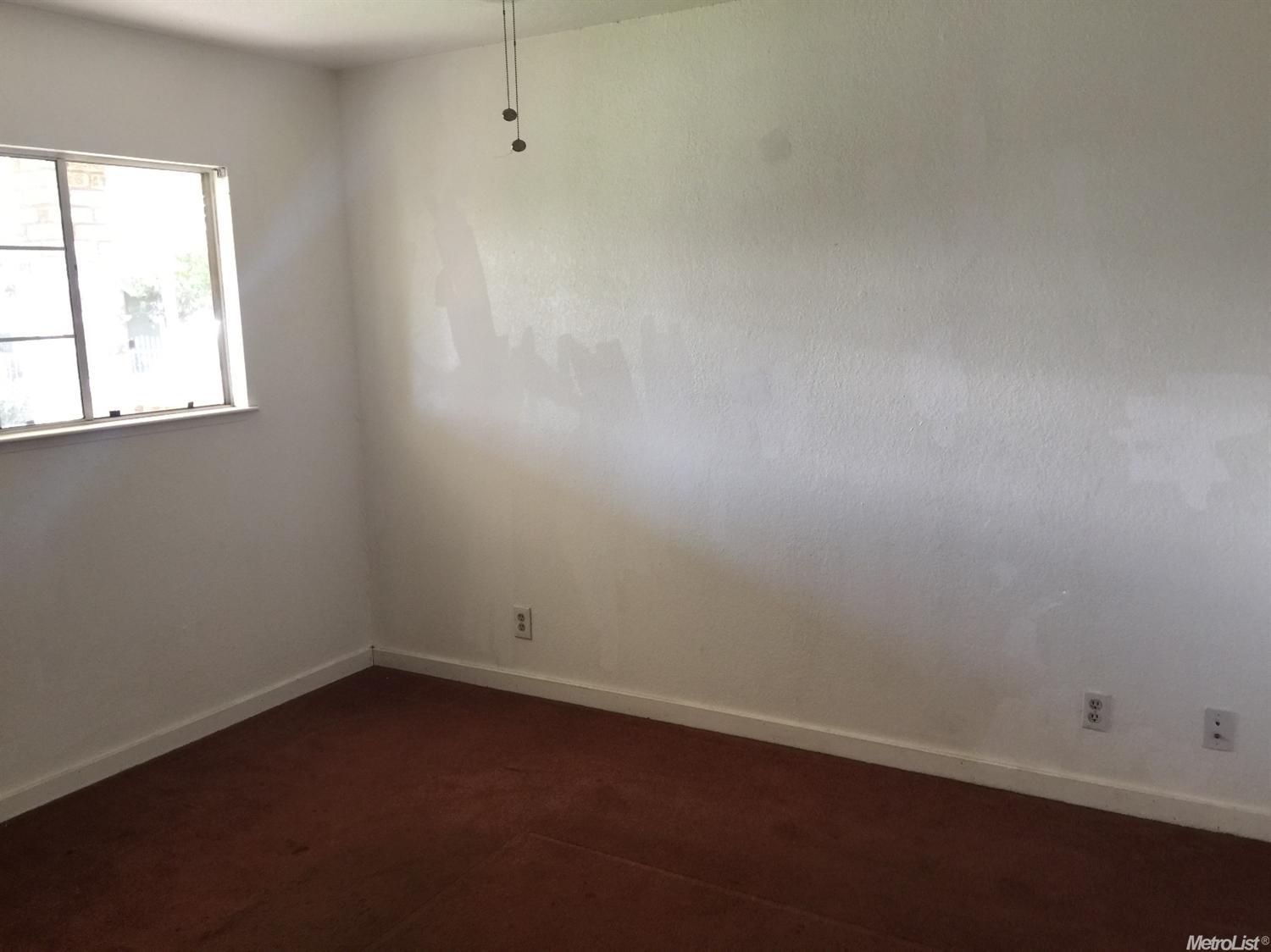 184 S T St, Merced, CA 95341 photo 4