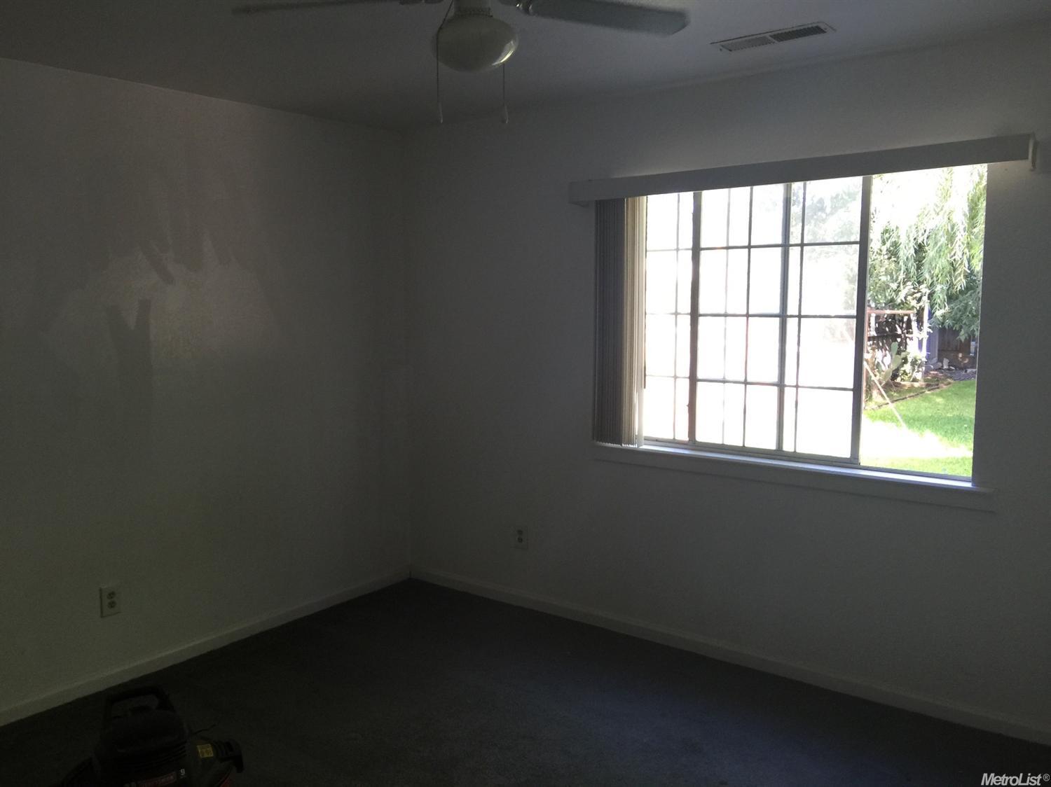 184 S T St, Merced, CA 95341 photo 7