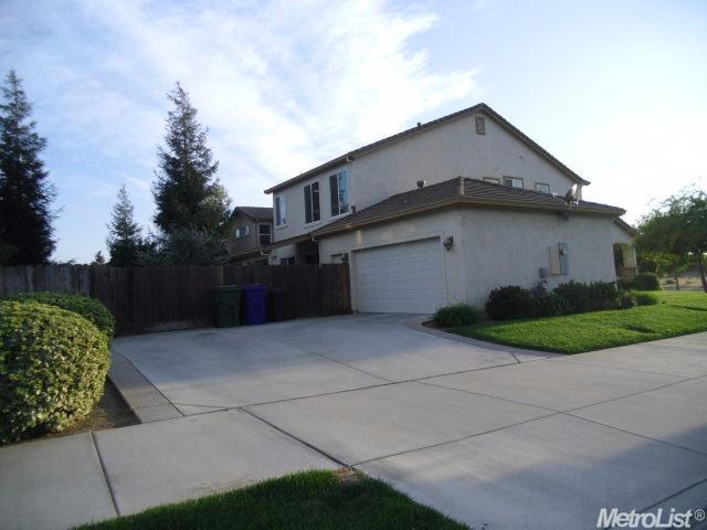 3750 N Berkeley Ave, Turlock, CA 95382 photo 3