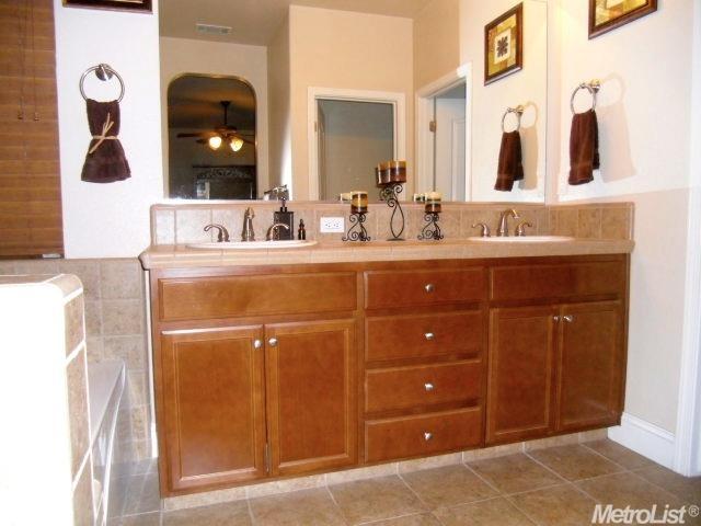 3750 N Berkeley Ave, Turlock, CA 95382 photo 22