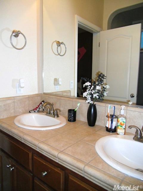 3750 N Berkeley Ave, Turlock, CA 95382 photo 18