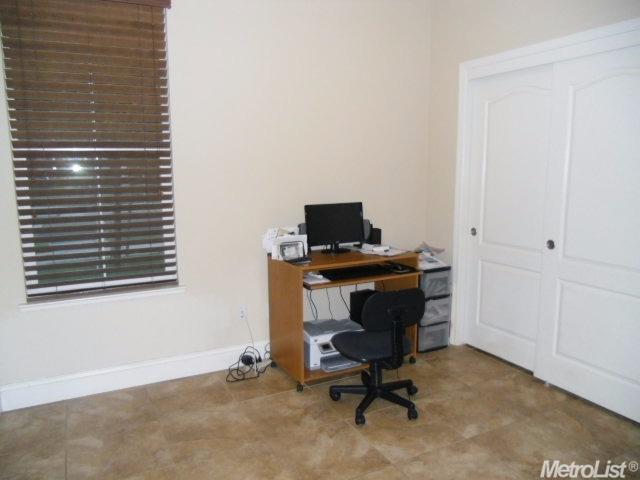 3750 N Berkeley Ave, Turlock, CA 95382 photo 14