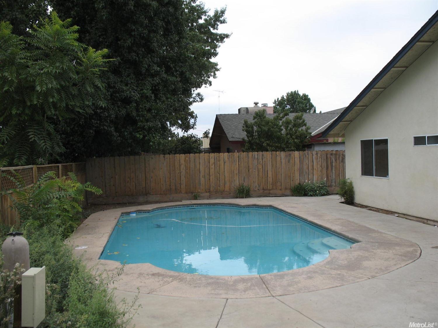 1416 Steele Ave, Modesto, CA 95351 photo 1