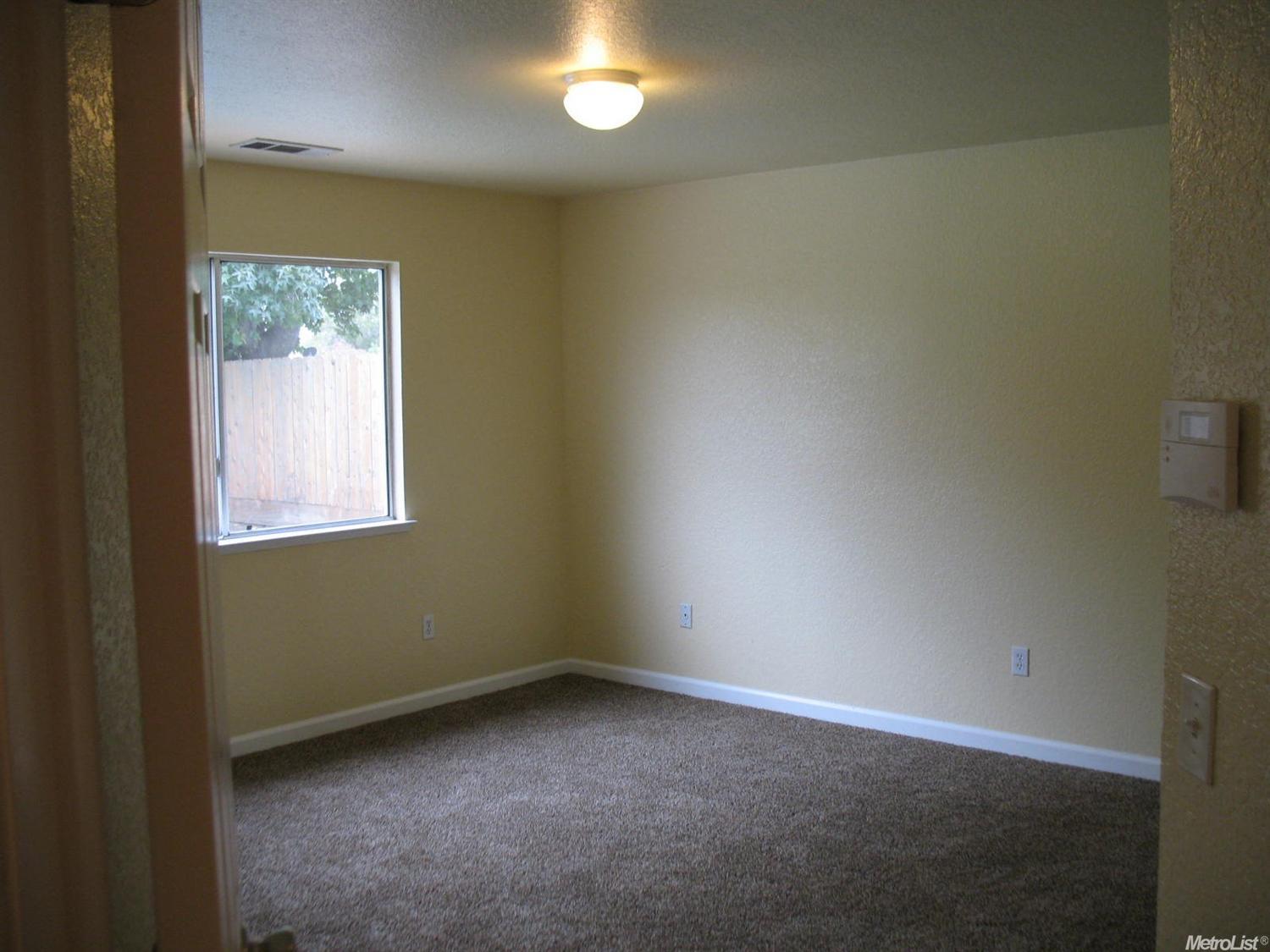 1416 Steele Ave, Modesto, CA 95351 photo 8