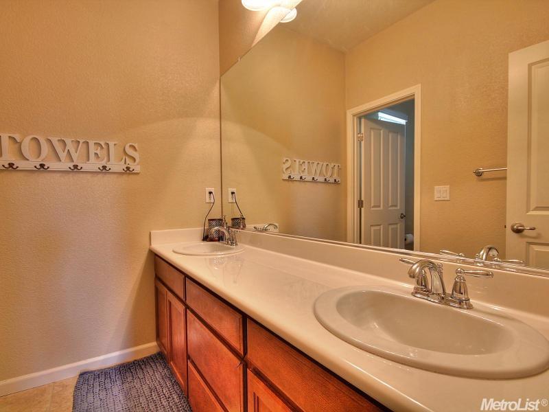1457 Albero Ct, Manteca, CA 95337 photo 18