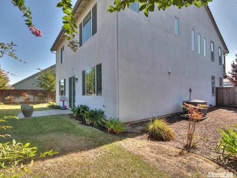 1457 Albero Ct, Manteca, CA 95337 photo 14