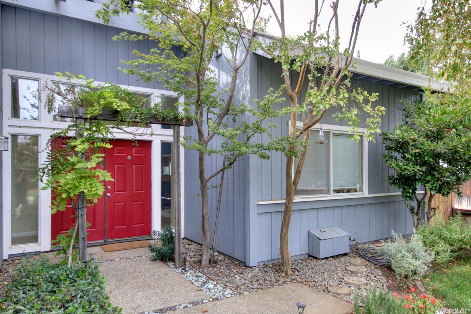 865 Donovan Ct, Davis, CA 95618 photo 2