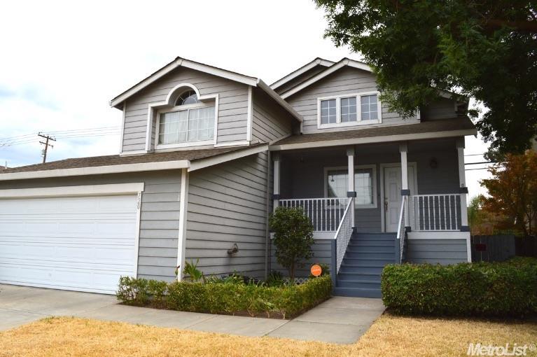 720 Fall River Dr, Modesto, CA 95351 photo 1