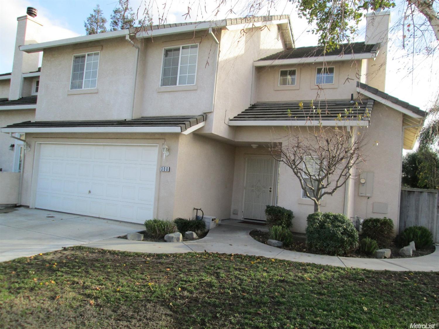 300 Otis, Ripon, CA 95366 photo 1