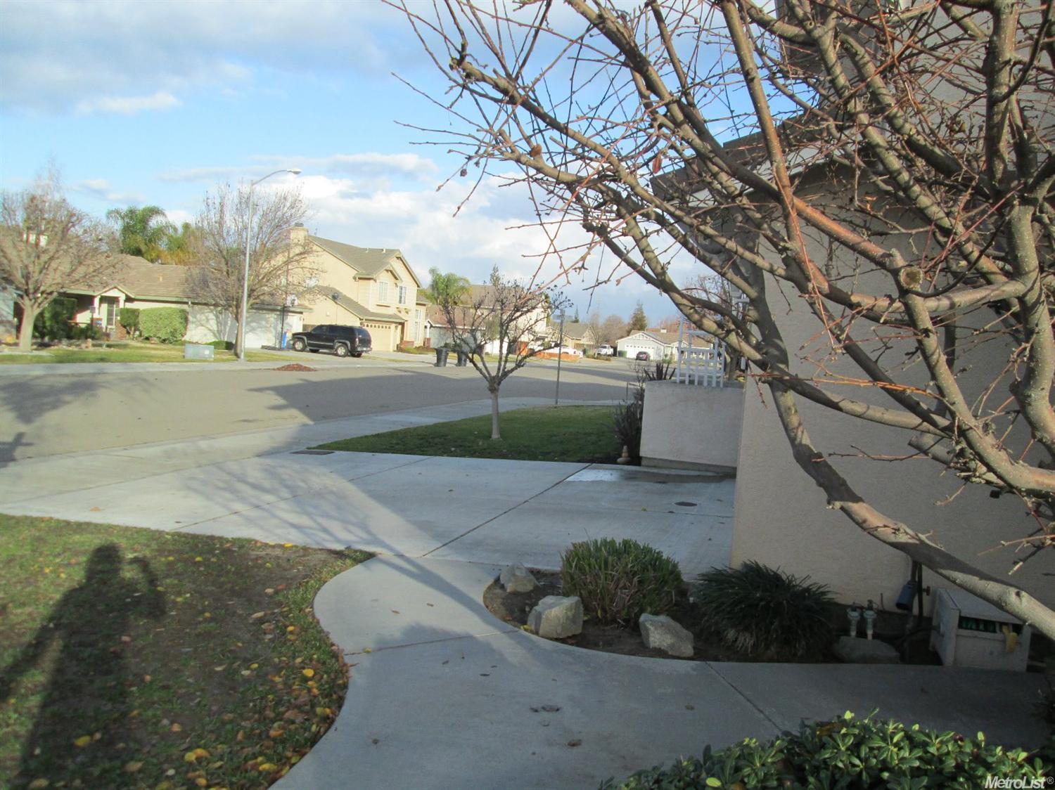 300 Otis, Ripon, CA 95366 photo 2