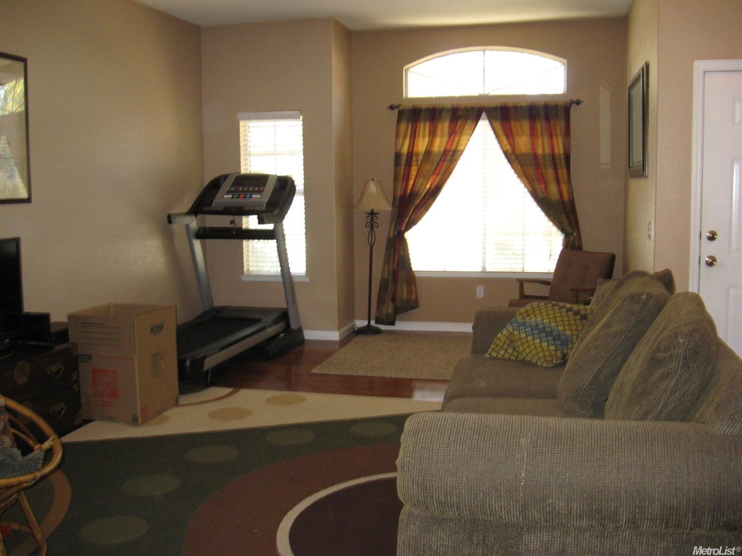 8009 Acappella Cir, Antelope, CA 95843 photo 4