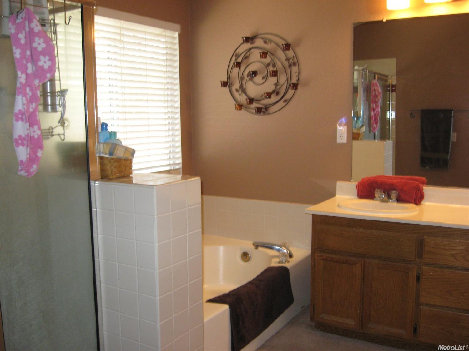 8009 Acappella Cir, Antelope, CA 95843 photo 11