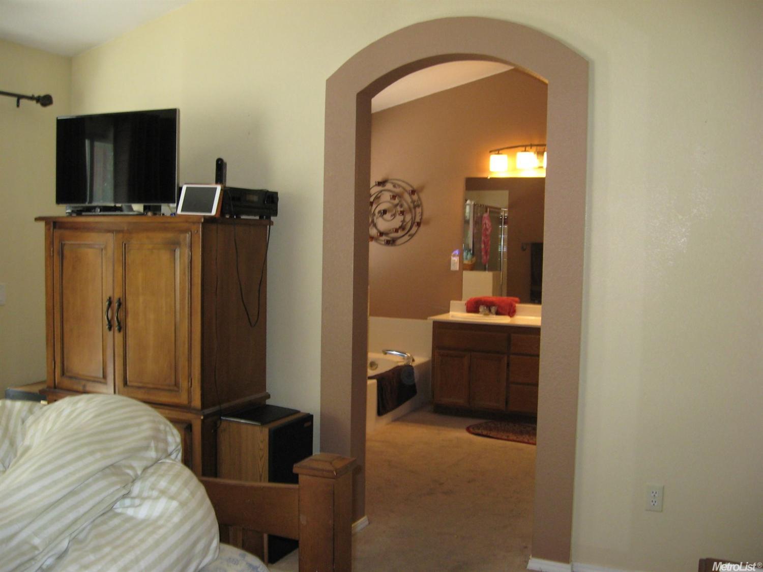 8009 Acappella Cir, Antelope, CA 95843 photo 9