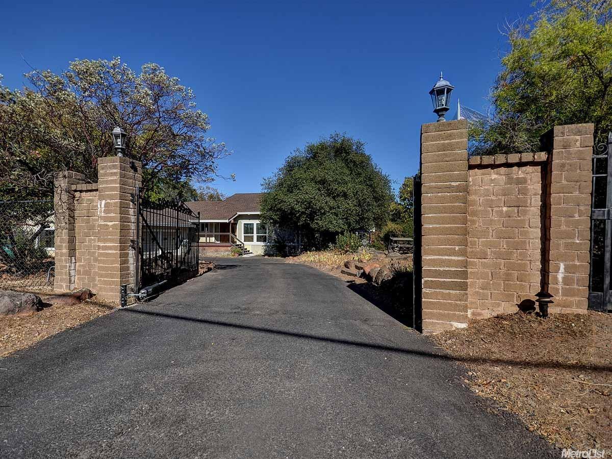 3941 Walnut Dr, Rescue, CA 95672 photo 3