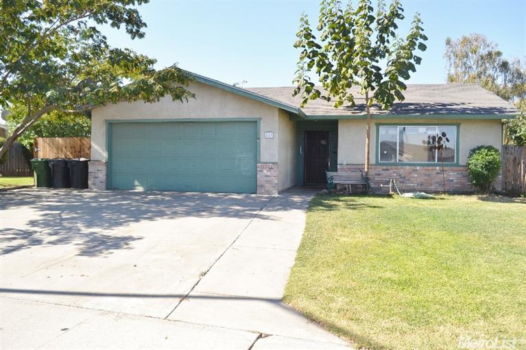 227 Blossom Dr, Ripon, CA 95366 photo 1