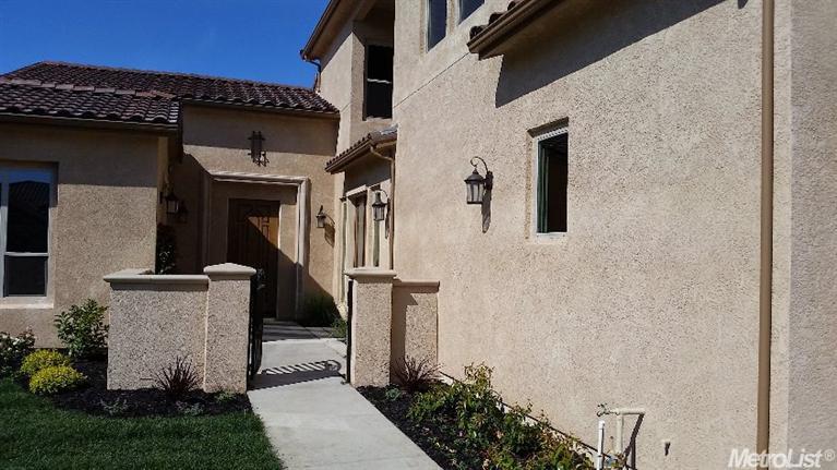 2517 Glenbrook Dr, Lodi, CA 95242 photo 2