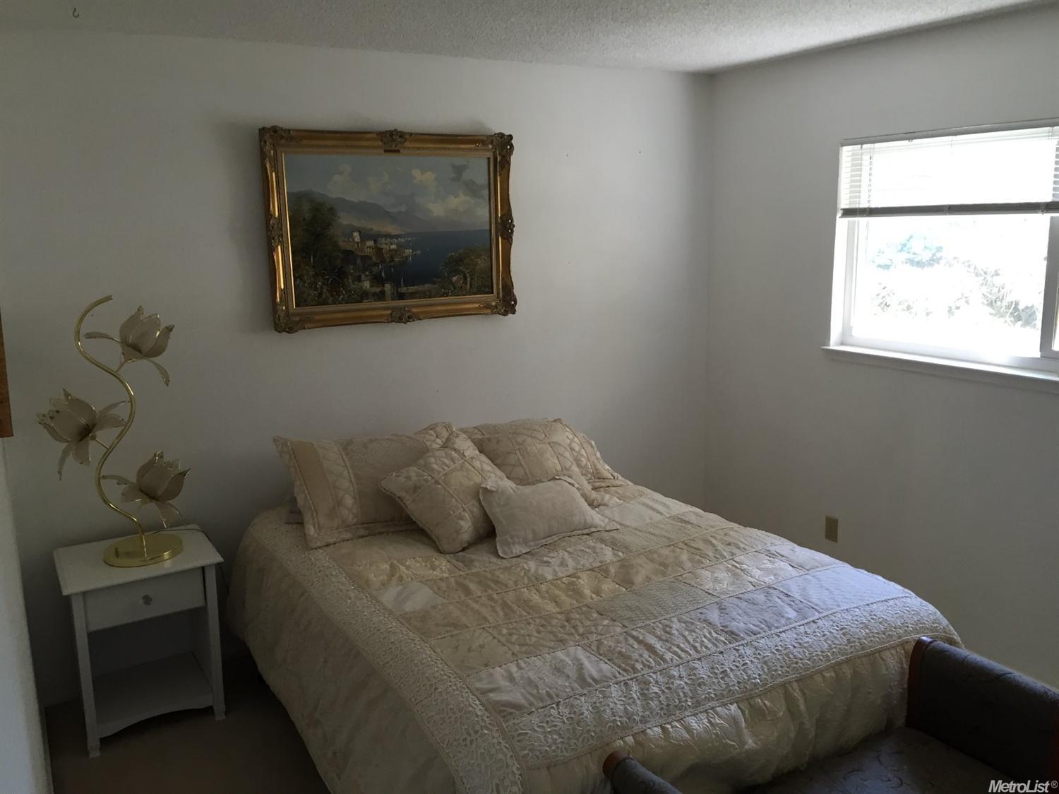 1013 E Rumble Rd, Modesto, CA 95350 photo 7