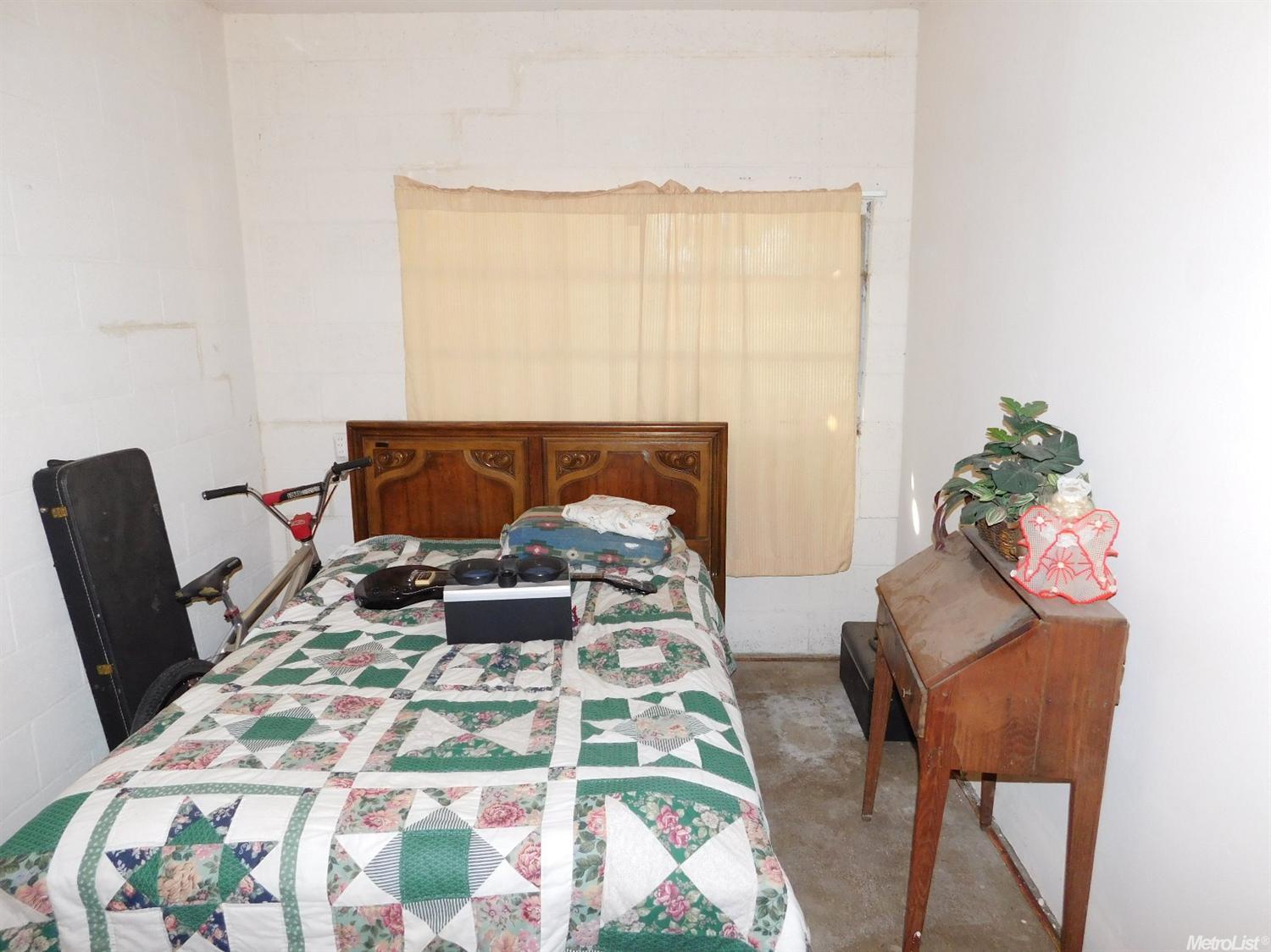 4625 Esmar Rd, Ceres, CA 95307 photo 4