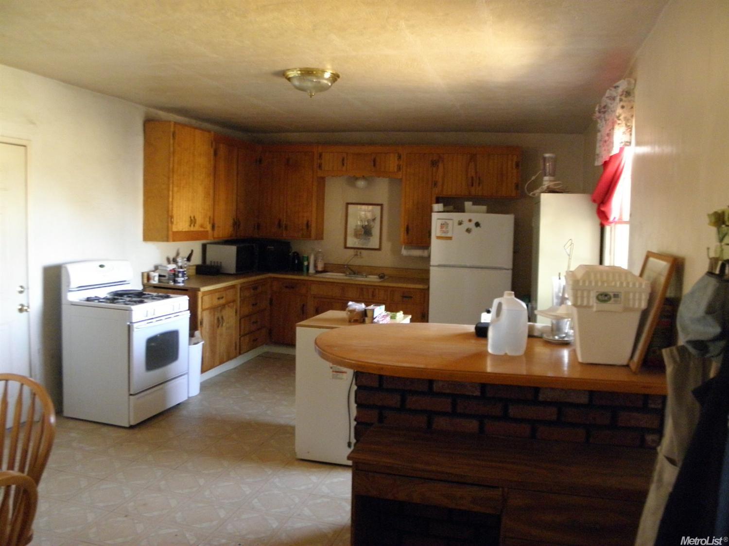 4625 Esmar Rd, Ceres, CA 95307 photo 2