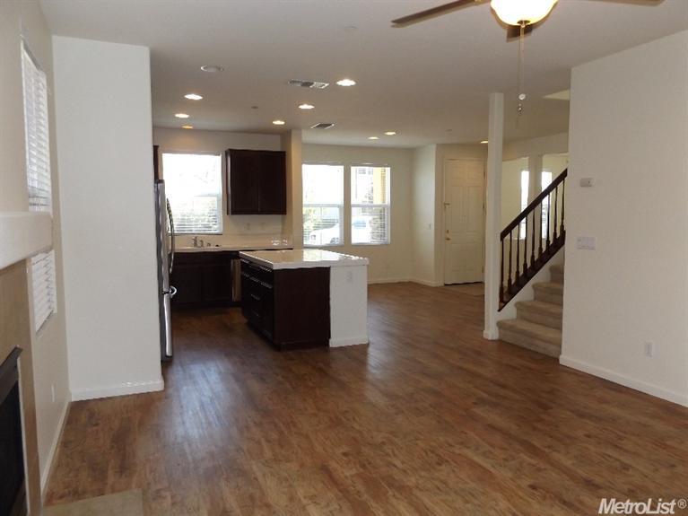 978 Courtyards Loop, Lincoln, CA 95648 photo 5