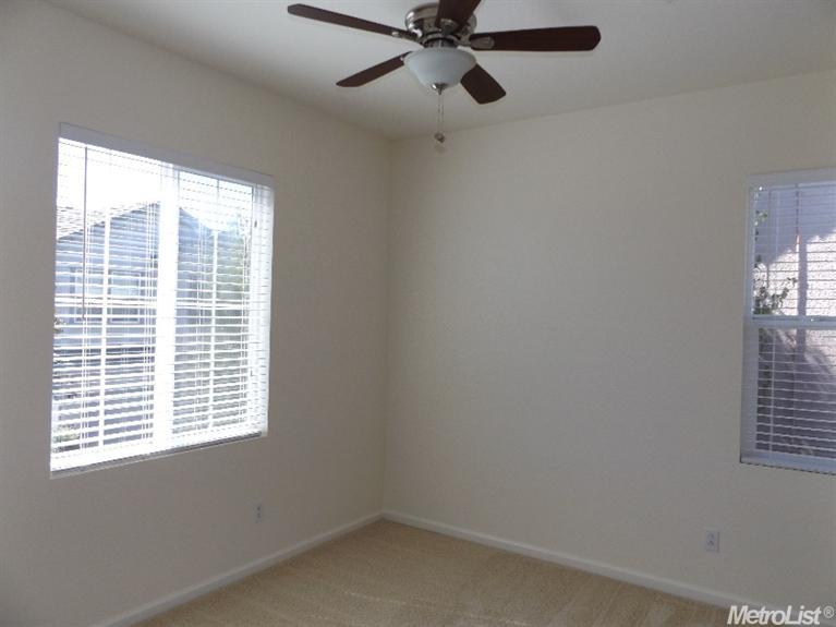 978 Courtyards Loop, Lincoln, CA 95648 photo 9