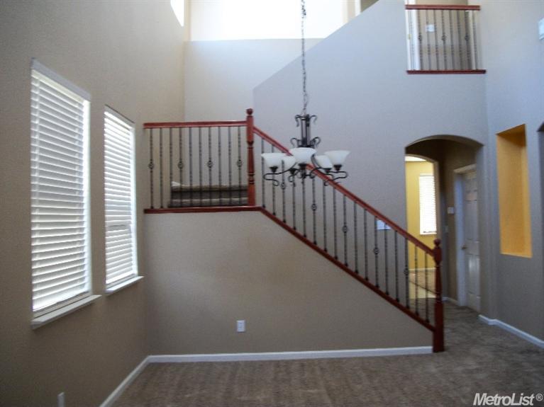 3916 Podocarpus Dr, Ceres, CA 95307 photo 4