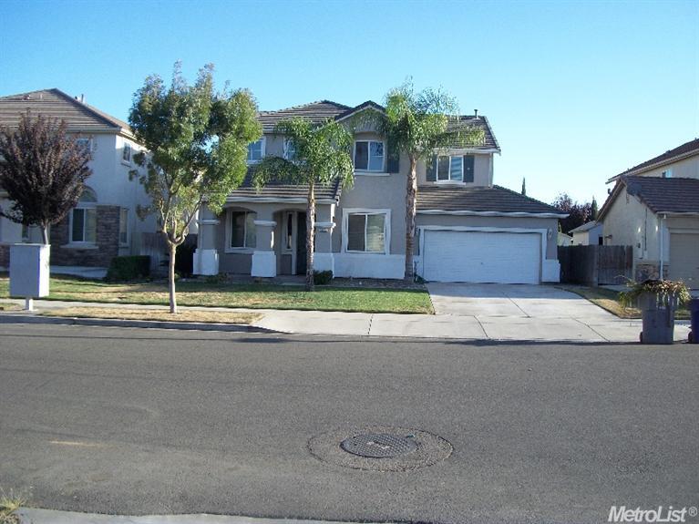 3916 Podocarpus Dr, Ceres, CA 95307 photo 2