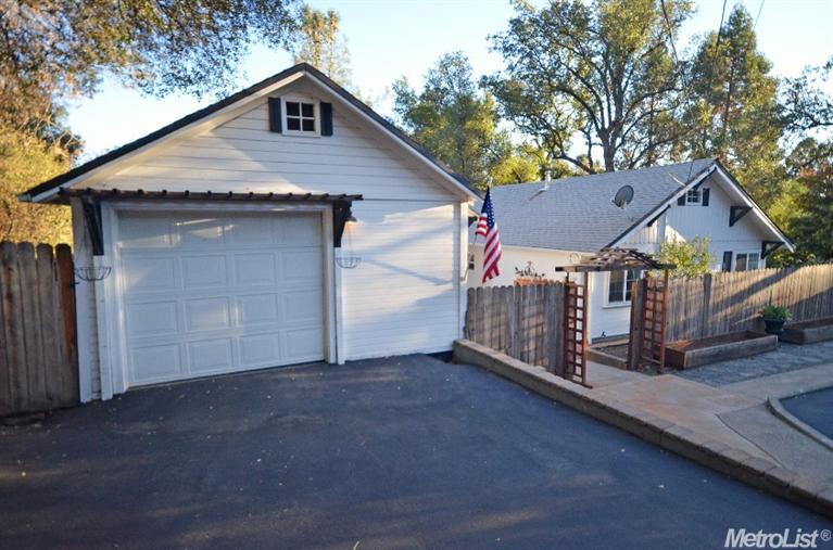 1107 Franklin Ct, Placerville, CA 95667 photo 4